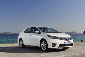 2014-Toyota-Corolla-European-specification-58