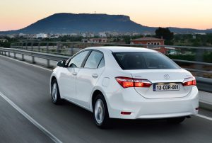 COROLLA_DYN_30_DPL_2013