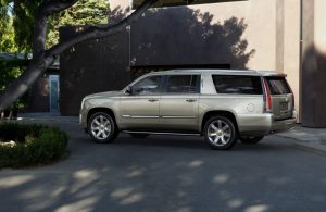 2015-Cadillac-Escalade-040