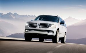 15LincolnNavigator_11_HR