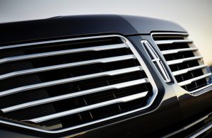 15LincolnNavigator_24_HR