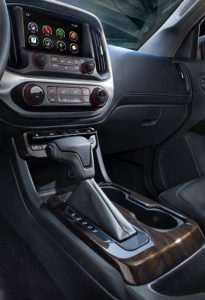 2015-GMC-Canyon-Interior-Center-Console-and-Color-Touch-Radio-Detail-017