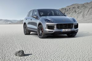 New_Porsche_Cayenne_Turbo_embargo_00_01_CEST_24_July_2014