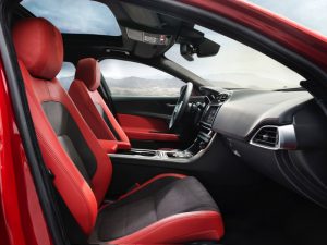 Jag_XE_S_Image_080914_18