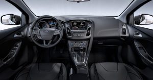 NewFordFocus_int_ManualGearshift_01