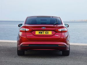 FordMondeo_5Door_08