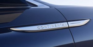LincolnContinentalConcept_10_Detail_Badge