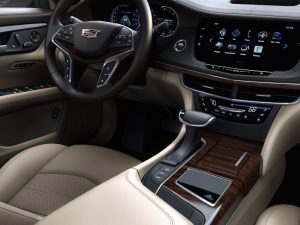 2016-Cadillac-CT6-017