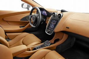 570S_Blade_Silver_Shot_15_HR