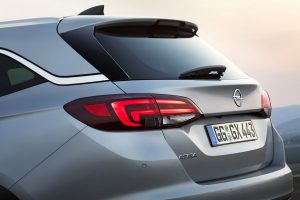 Opel-Astra-Sports-Tourer-4
