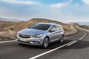 Opel-Astra-Sports-Tourer-8