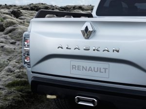 Renault_70943_global_en