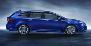 2015-ToyotaAvensis-57