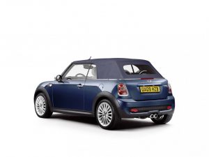 P90201513_highRes_mini-cooper-s-conver