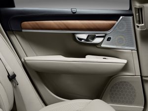 170141_Interior_rear_door_Volvo_S90