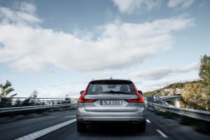 173869_Volvo_V90_Location_Rear