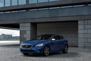 175943_Volvo_V40_T5_R_design_Location_3_4_Front