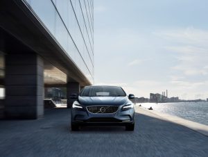 175945_Volvo_V40_T5_Inscription_Location_Front