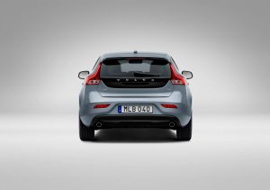 175951_Volvo_V40_T4_Momentum_Studio_Rear