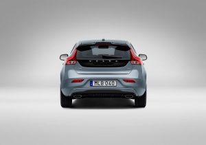 175955_Volvo_V40_T4_Momentum_Studio_Rear