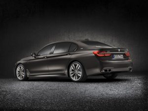 P90208695_highRes_bmw-m760li-xdrive-ex