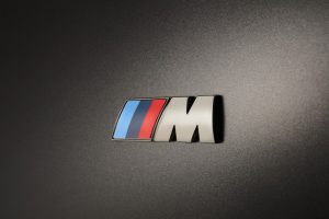 P90208700_highRes_bmw-m760li-xdrive-ex