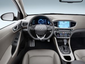 IONIQ Plug-in_Interior (1)