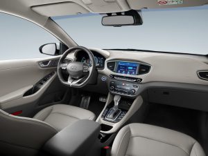 IONIQ Plug-in_Interior (2)