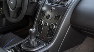 2017-aston-martin-vantage (6)