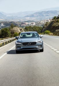 191752_New_Volvo_S90_location_driving