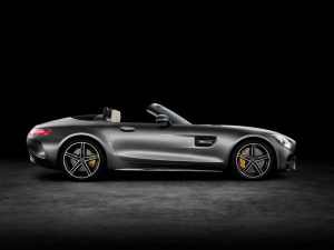 2017-mercedesamggt-roadster-11