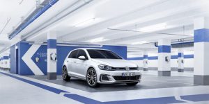 2017-vwgolf-11
