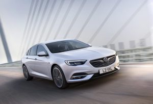 2017-VauxhallInsignia-01