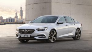 2017-VauxhallInsignia-05