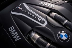 p90244788_highres_the-new-bmw-m550i-xd