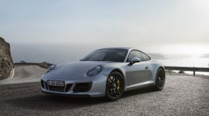 2018-Porsche-911-GTS-11