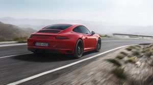 2018-Porsche-911-GTS-3