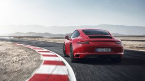 2018-Porsche-911-GTS-4
