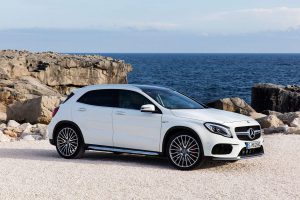 mercedes_gla_2017_12