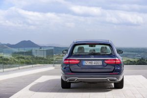 2017-Mercedes-Estate-E-Class-41