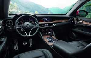 Alfa-Romeo-Stelvio-125