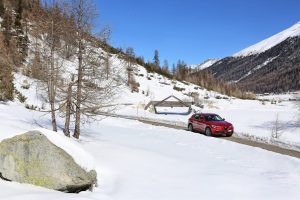 Alfa-Romeo-Stelvio-20