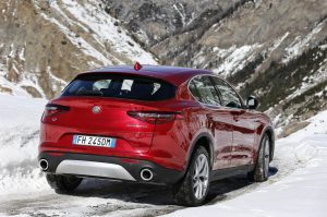 Alfa-Romeo-Stelvio-28