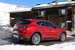 Alfa-Romeo-Stelvio-3