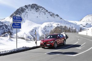 Alfa-Romeo-Stelvio-35
