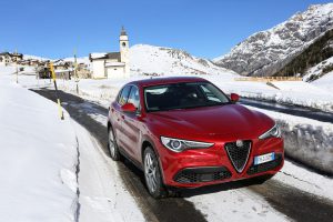 Alfa-Romeo-Stelvio-37