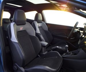 FORD_2017_Fiesta_ST_14