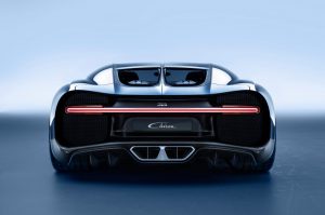 2017-Bugatti-Chiron-rear-end