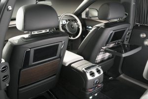 P90250396_highRes_rolls-royce-ghost-ex