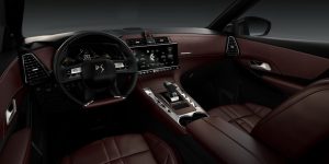 ds7-crossback-makes-debut-12